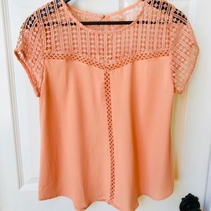 NWOT Beautiful Crochet Detail Pale Pink Flowy Top